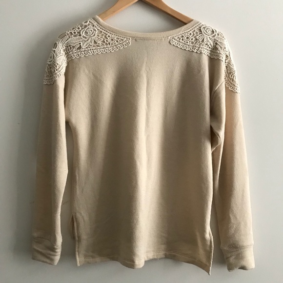 SOLD American Rag Sweater - Picture 2 of 2